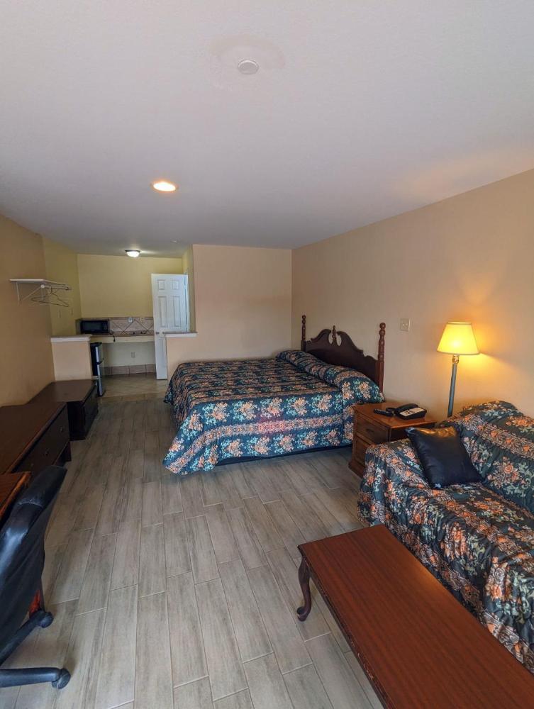 Standard King Room interior